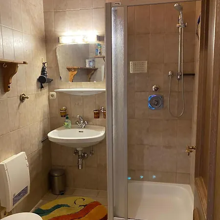 Haus Hoelzlbauer 3 *