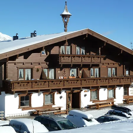 Apartment Haus Hoelzlbauer 3 Krimml